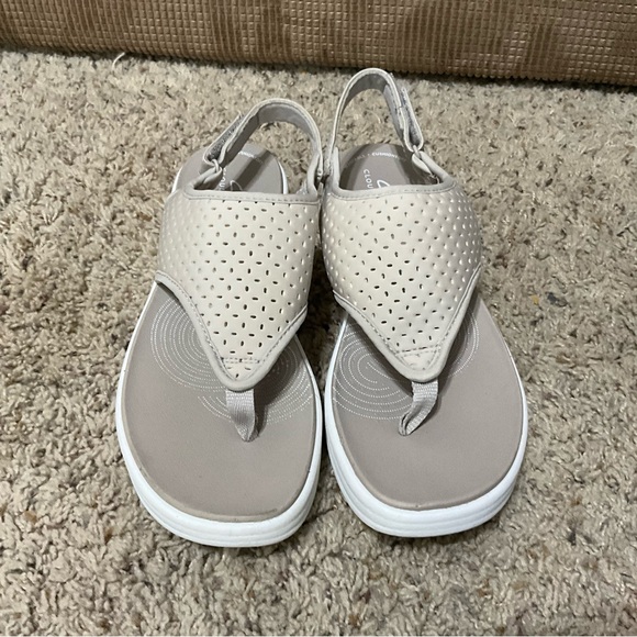 Clarks Women's grey Sandals womens Sise 8 - Picture 4 of 13